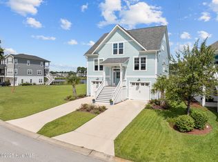 361 Summerhouse Dr, Holly Ridge, NC 28445