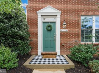 42773 Hay Rd, Ashburn, VA 20147