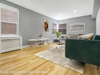 302 96th St APT 2V, Brooklyn, NY, 11209