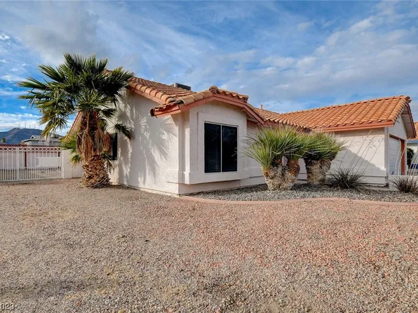735 Chimney Rock Dr, Henderson, NV 89002