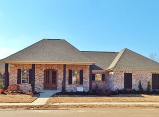 101 Village Row, Pearl, MS 39208