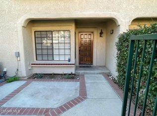 428 Country Club Dr APT C, Simi Valley, CA 93065