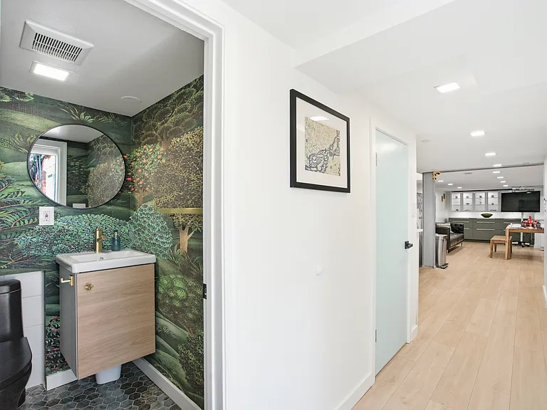 4400 Q St NW — Photo 27