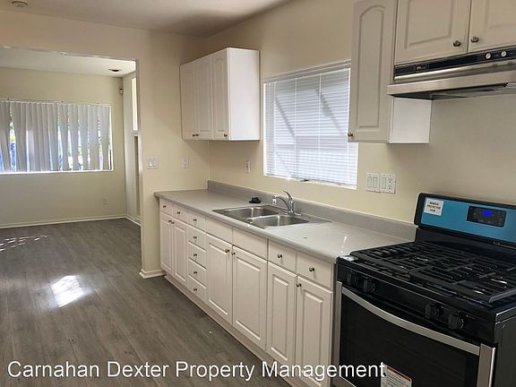 4th image of 6727 Gaviota Ave