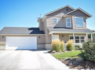 1045 Arrow Wood Ct, Twin Falls, ID 83301