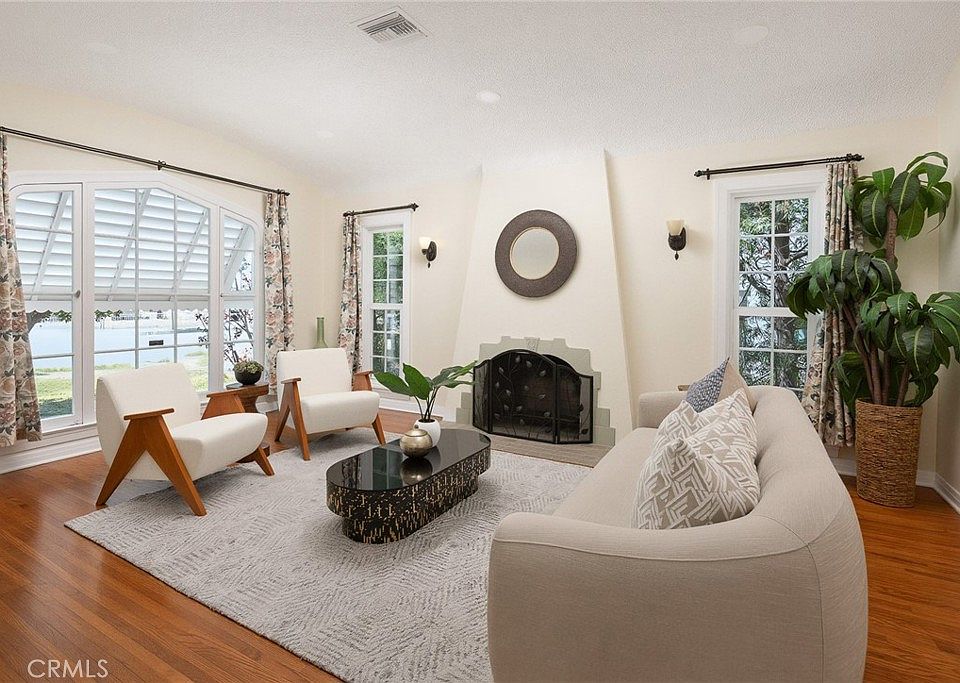 1st image of 130 Everett Ave