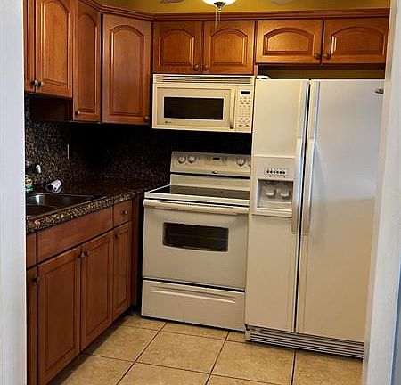 4th image of 2960 Cynthia Ln APT 209