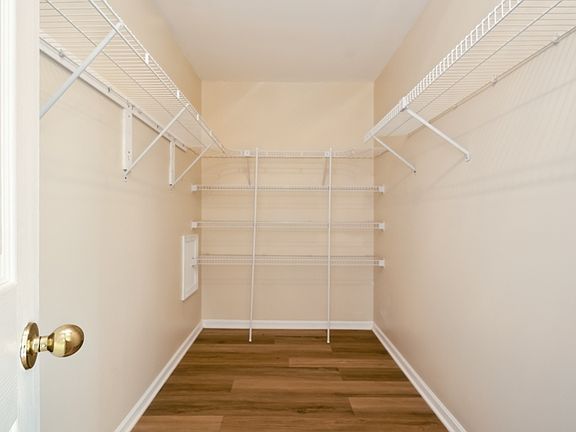 3rd image of 5829 Stream Pond Ct