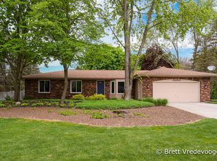 6262 Rapidfall Dr NE, Belmont, MI 49306