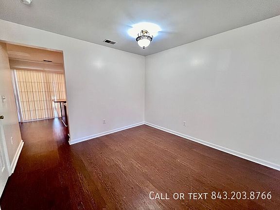 5th image of 7975 Shadow Oak Dr