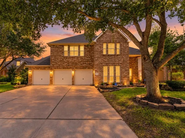 27014 Rockwood Park Ln, Cypress, TX 77433
