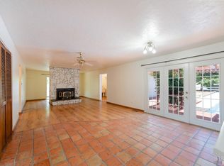 220 Gobalet Ln, Ukiah, CA 95482