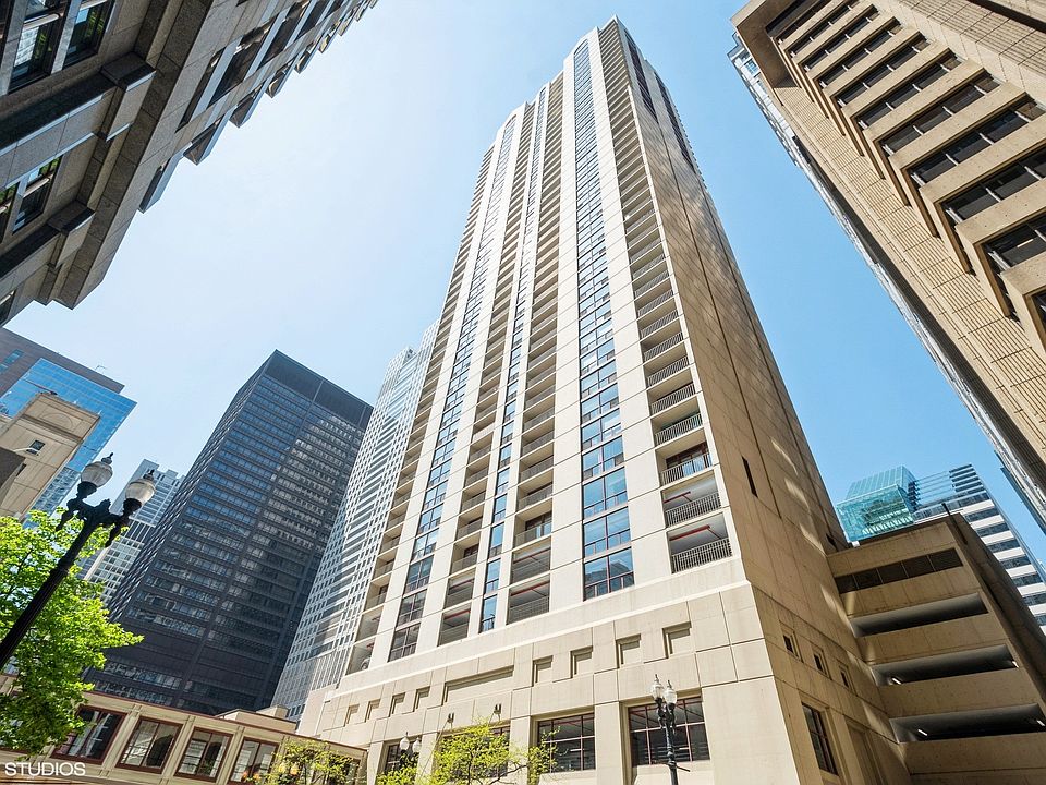 1st image of 200 N Dearborn St Unit 2608