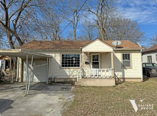 1635 W Lynn St, Springfield, MO 65802