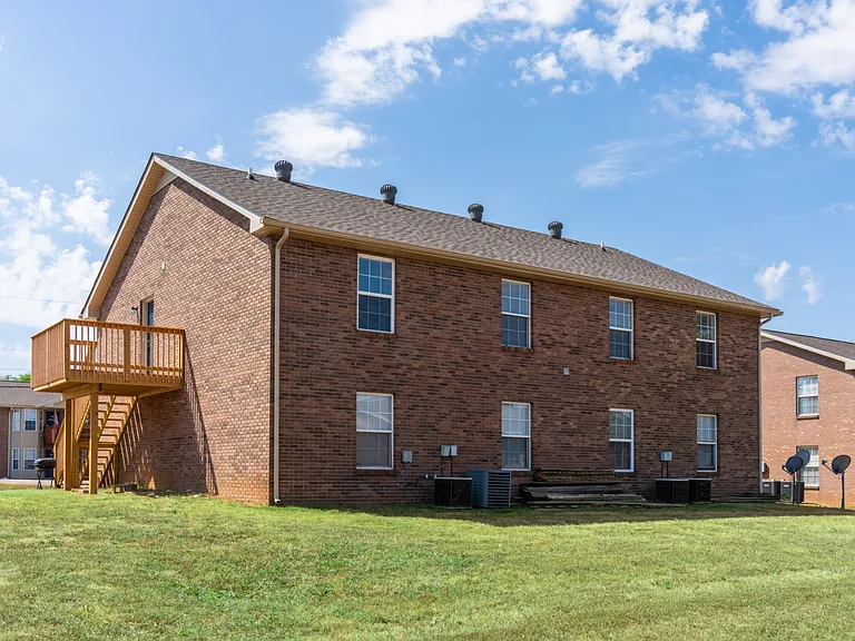 1995 Calumet Dr #D — Photo 4