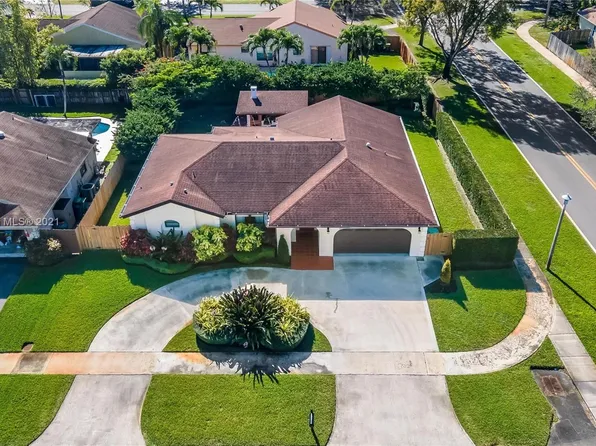 11798 SW 51st Ct, Cooper City, FL 33330