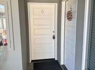 1400 Laurel St APT 6, San Carlos, CA 94070