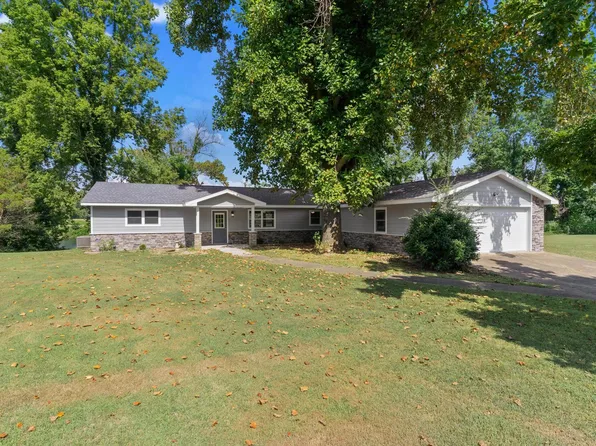 282 Riverview Dr, Norfork, AR 72658