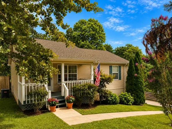 240 Bell St SE, Cleveland, TN 37323