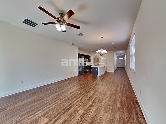 5th image of 1025 Walden Pond Dr