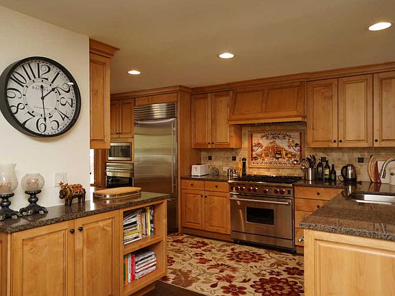 2nd image of 2821 Summit 1 Condo Dr #21