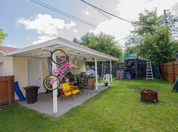 4th image of 1427 Williams Ave