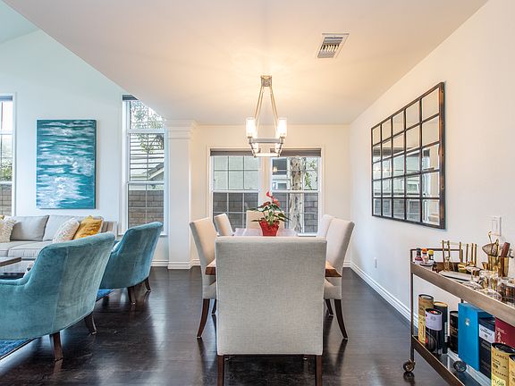 4th image of 2358 Gillingham Cir