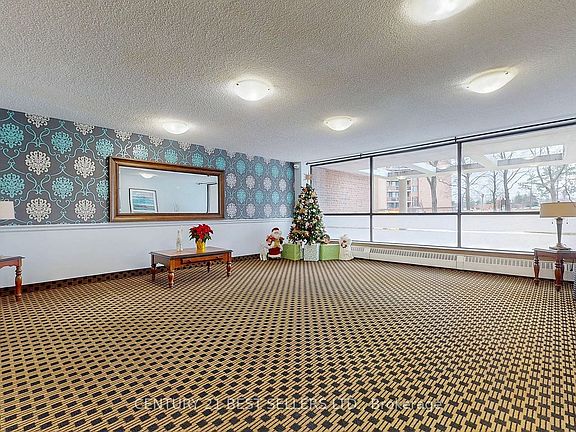 5th image of 3501 Glen Erin Dr #804