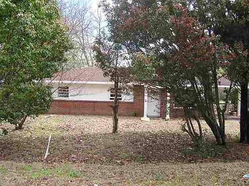2nd image of 816 Crestwood Ter