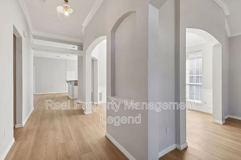 4 bed, 3.0 bath, 2675 sqft, $3,145 — Photo 3