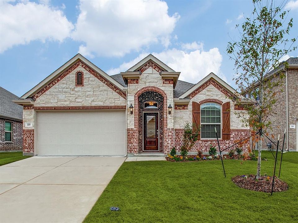 1st image of 221 Cedar Canyon Dr