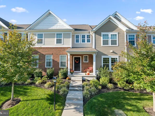 204 Hanover Ct, Chester Springs, PA 19425