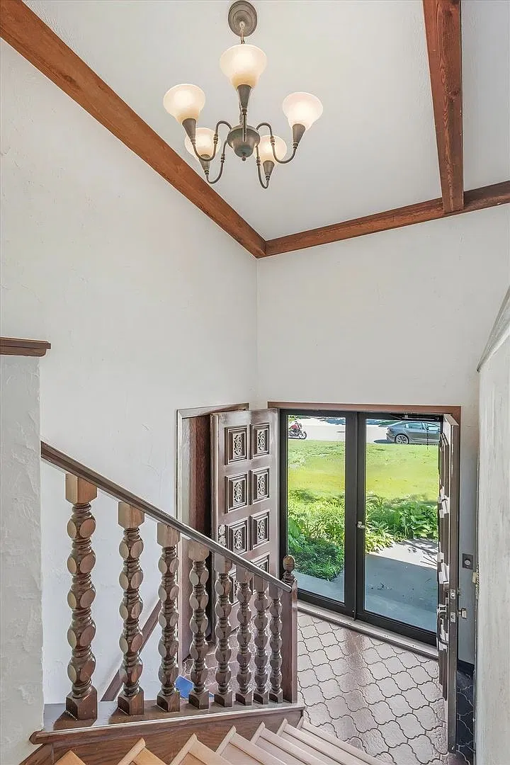 Checkout This 4bed 3bath Home in Shoreview! — Photo 3