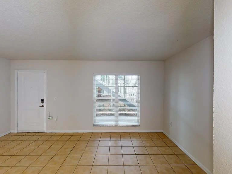 The Breyley Apartments — Photo 32