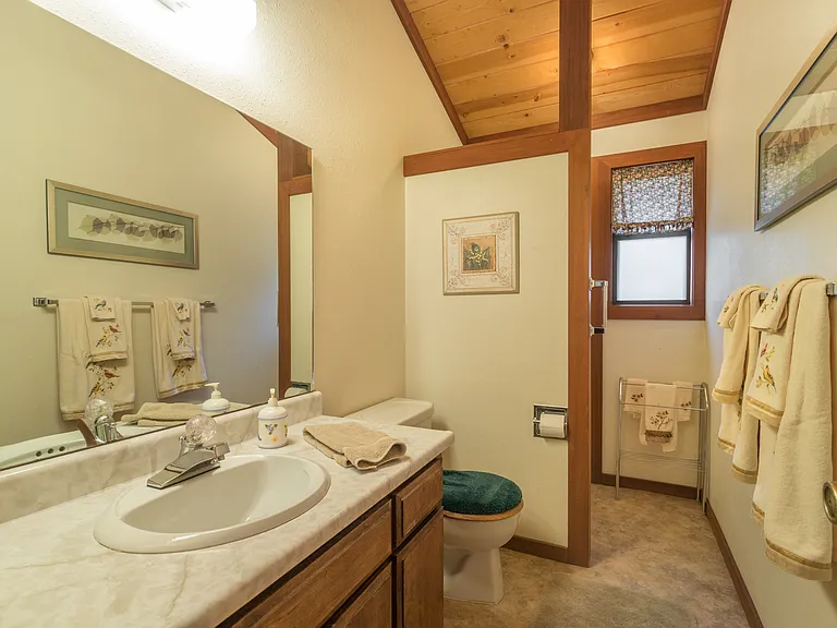 408 Sotoyone Ave — Photo 20