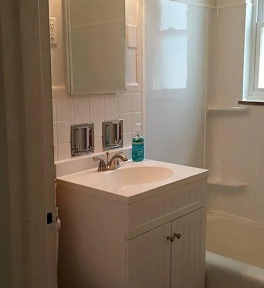 906 Walnut St — Photo 4