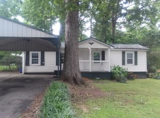 765 McLendon Dr, Scottdale, GA 30021