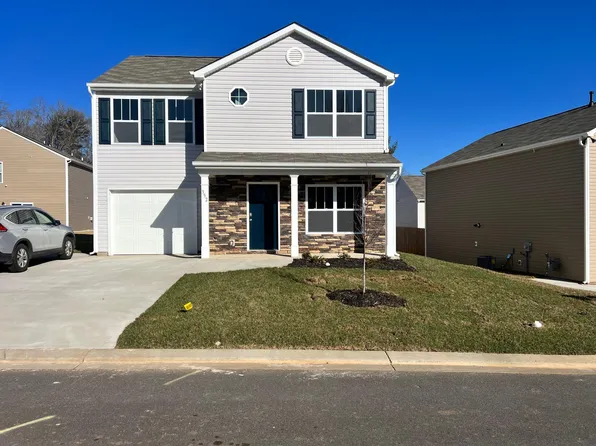 352 Oak Branch Rd, Arden, NC 28704