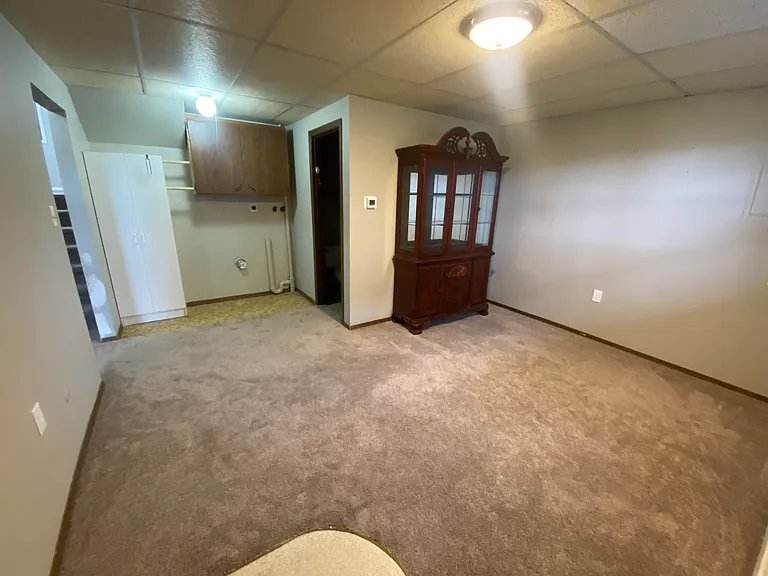 708 E Riggs St — Photo 11