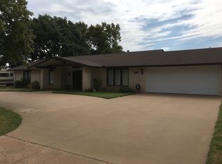 1208 Sooner Dr, Fairview, OK 73737