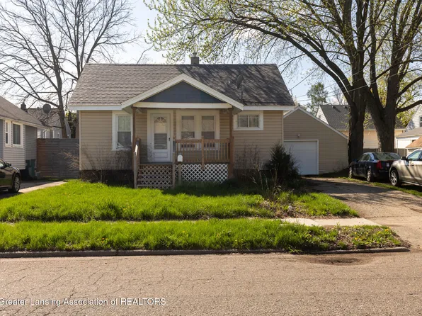 1105 Comfort St, Lansing, MI 48915