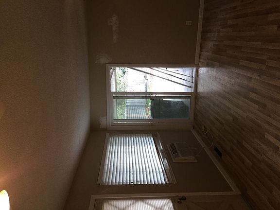 5th image of 2072 Town And Country Ln