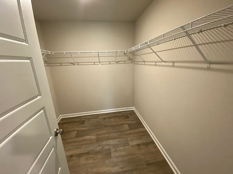 8018 Irwin Loop — Photo 19