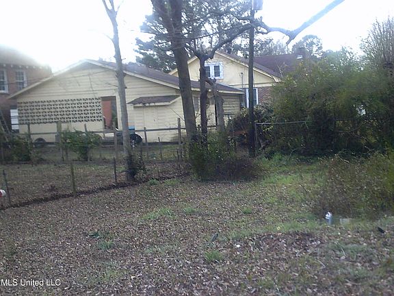 5th image of 1135 S Mound St