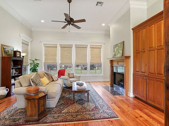 4th image of 13709 Oakley Ln