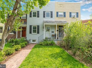 1121 Colonial Ave, Alexandria, VA 22314