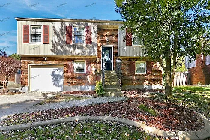4 bed, 2.0 bath, 2038 sqft, $1,995 — Photo 1