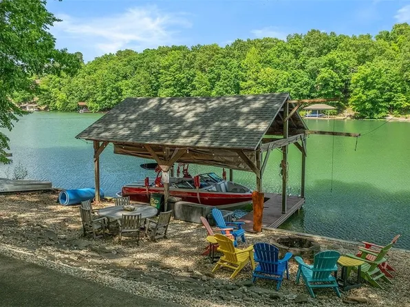 38 Kintyre Ln, Bella Vista, AR 72715