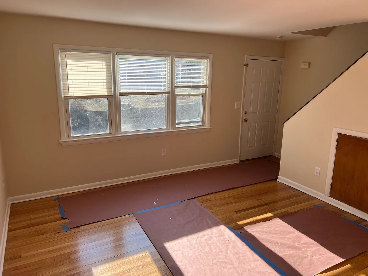 122 W Cedar St — Photo 4