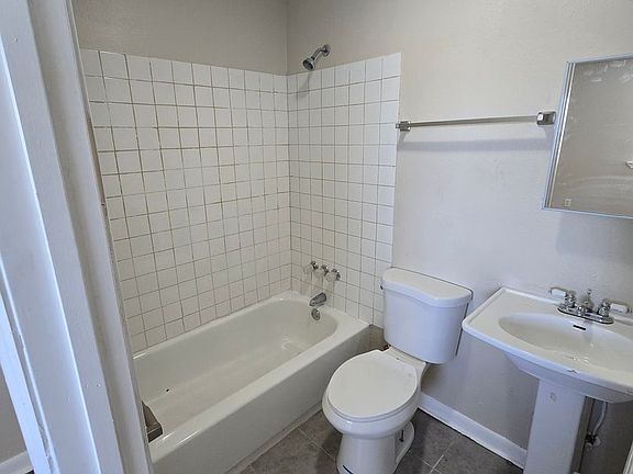 4th image of 4846 Crowder Blvd